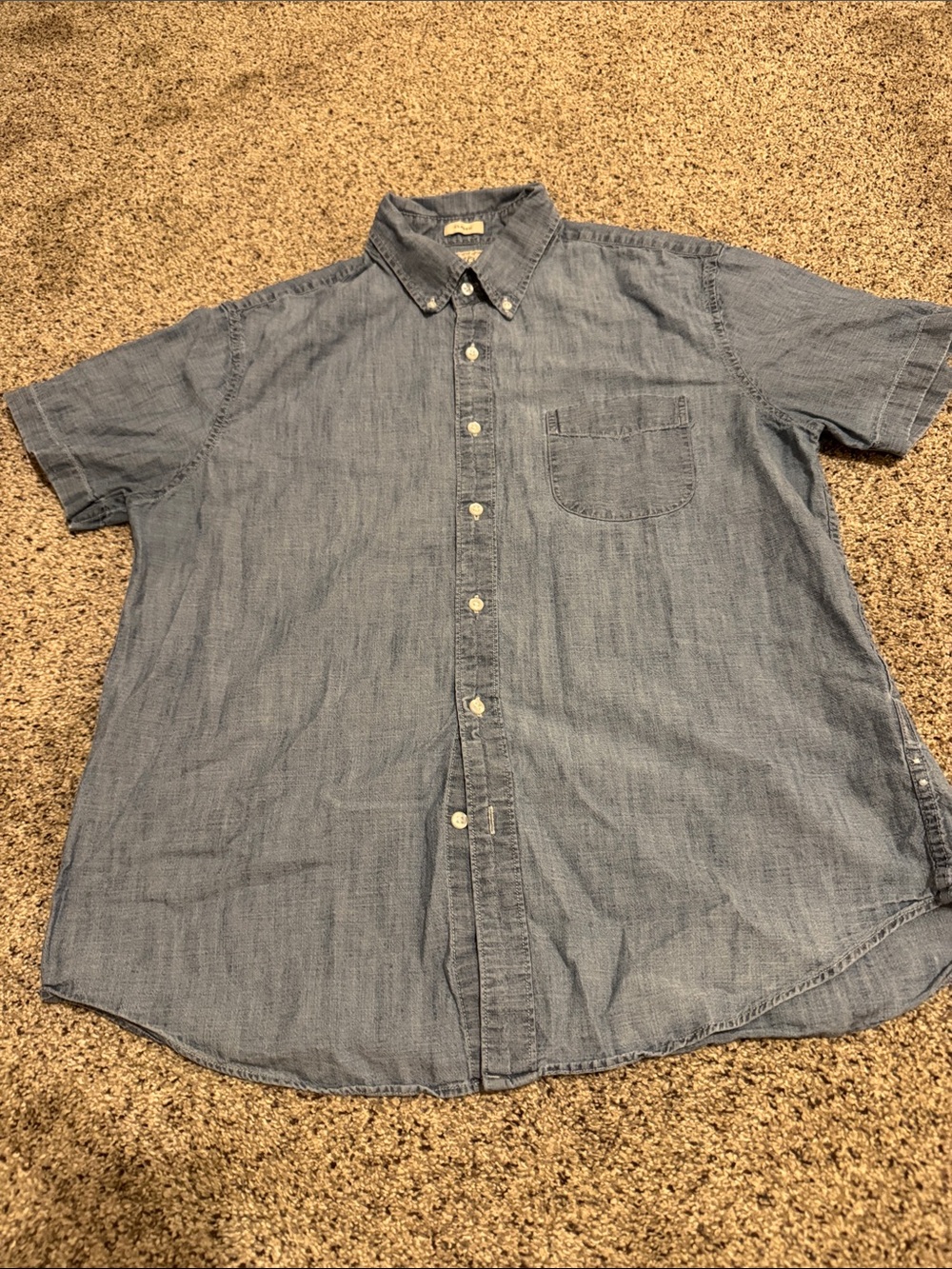 J. Crew Men’s Short-Sleeve Chambray Button-Down Shirt - Light Blue size L